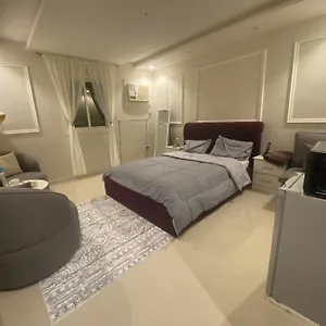 يقع في مدينة الساحليه شقة