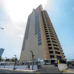 Sky-high عنان السماء شقة